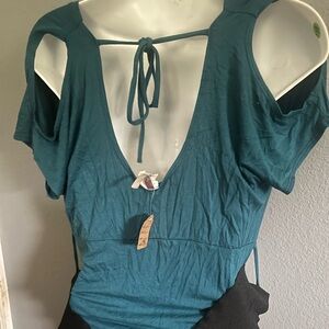 Blouse top w/belt